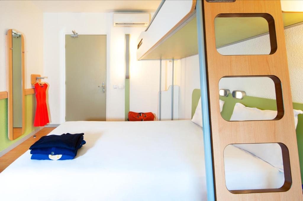 Ibis Budget Romorantin Habitación foto